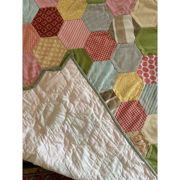 Hexagon Patchwork Quilt 88x86 Cotton Fabric Cutter Craft Sewing Project - Picture 9 of 13